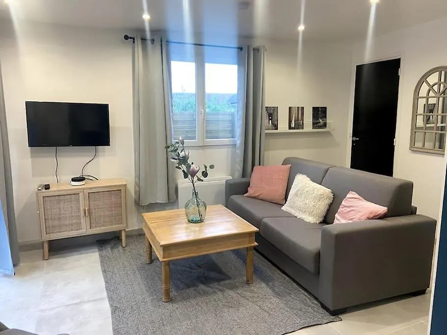 Apartment Maison Jardin Et Parking Gratuit - 10 Min De L'Aeroport - Metro 14 - Arrivee Autonome Orly France